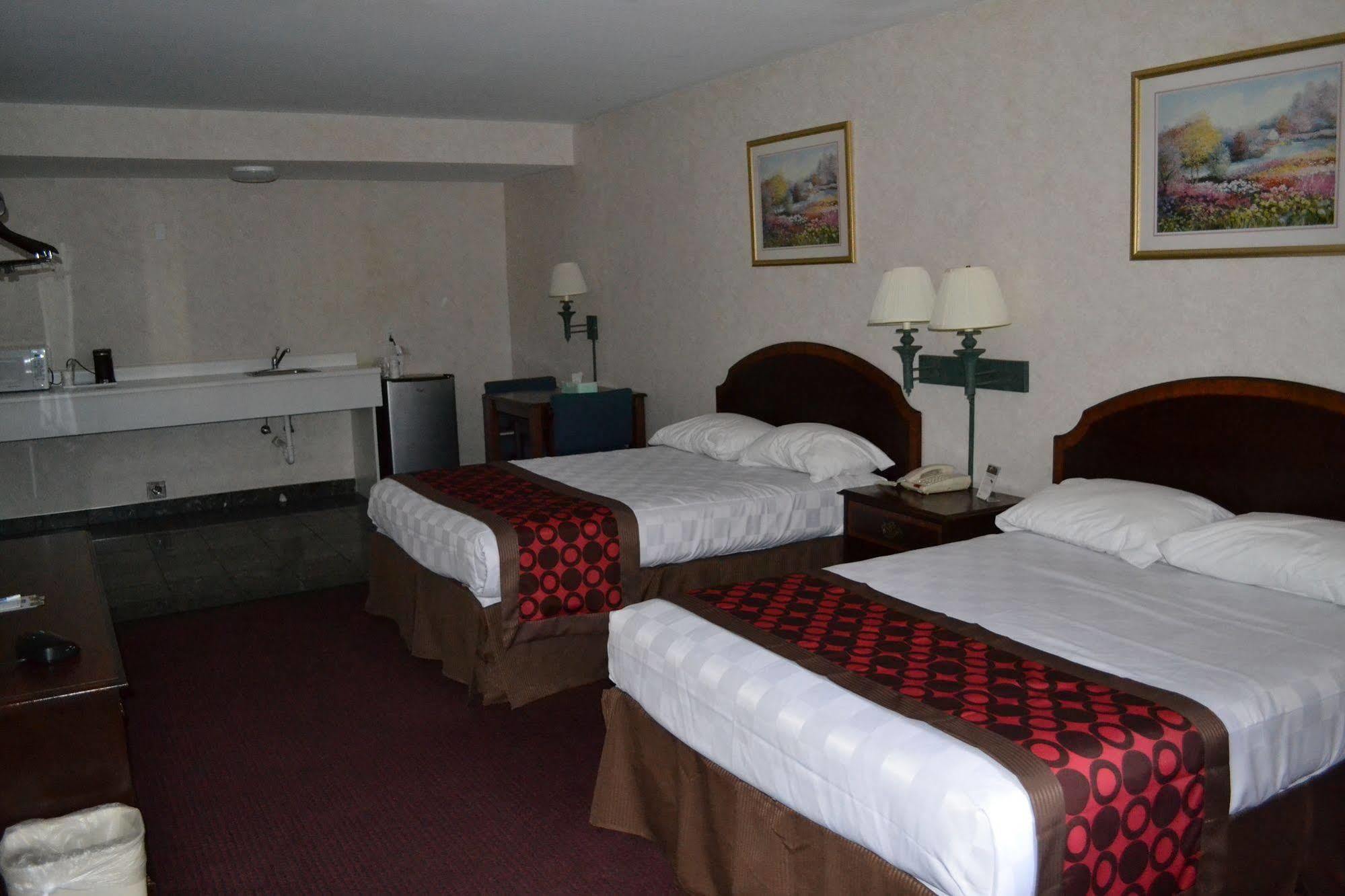Travelodge By Wyndham Niagara Falls - New York Екстер'єр фото
